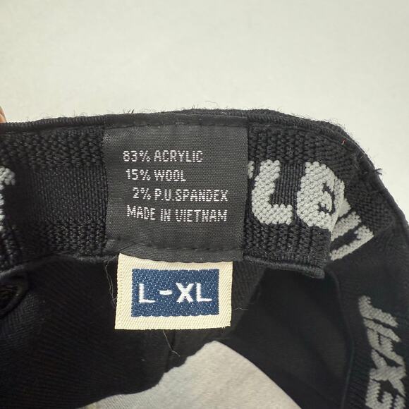 METAL MULISHA Black Fitted FlexFit Baseball Cap Hat L/XL Logo Patch Clean - Picture 4 of 4